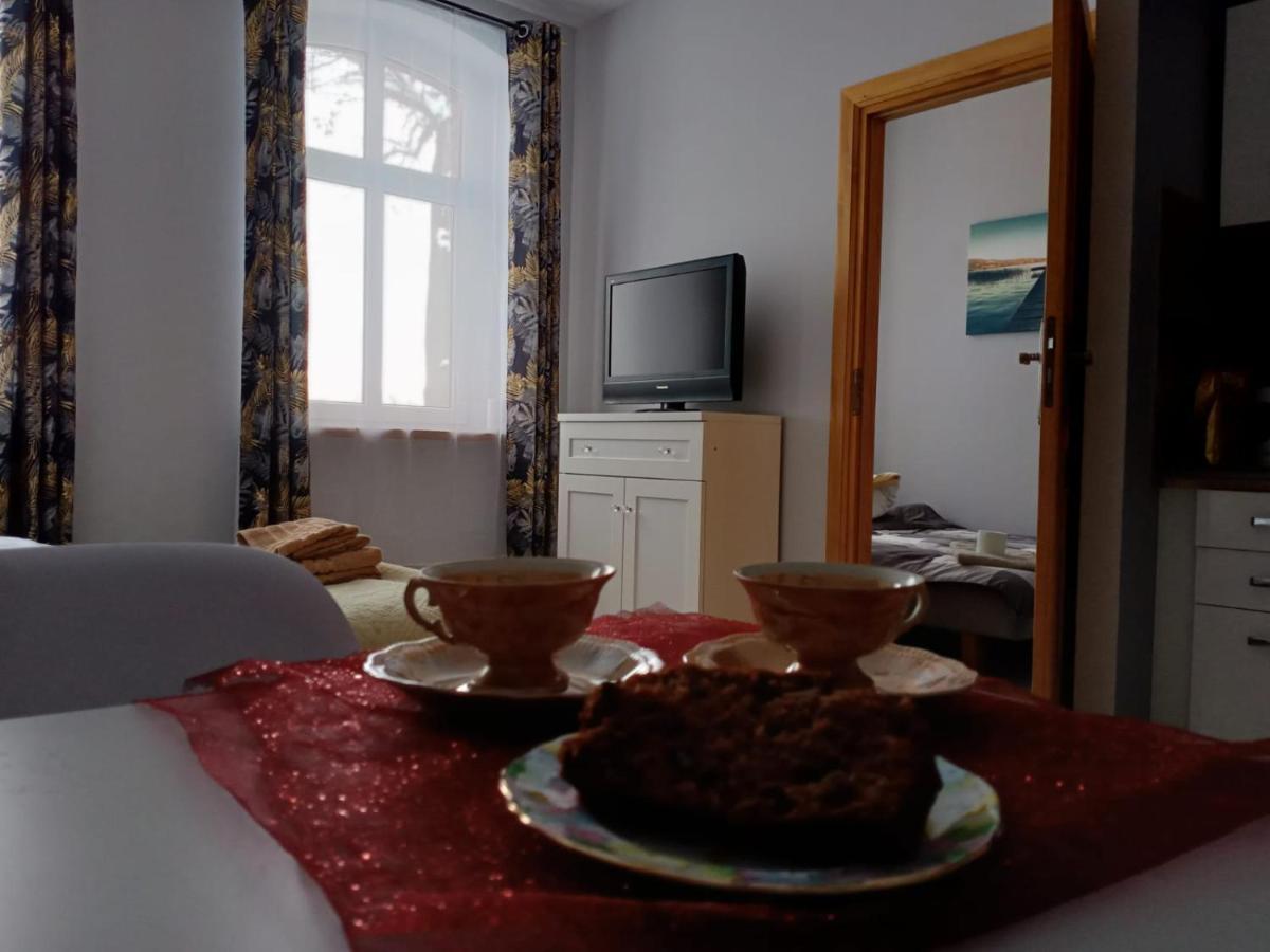 ילנייה גורה Sunny Bear Bed & Breakfast מראה חיצוני תמונה