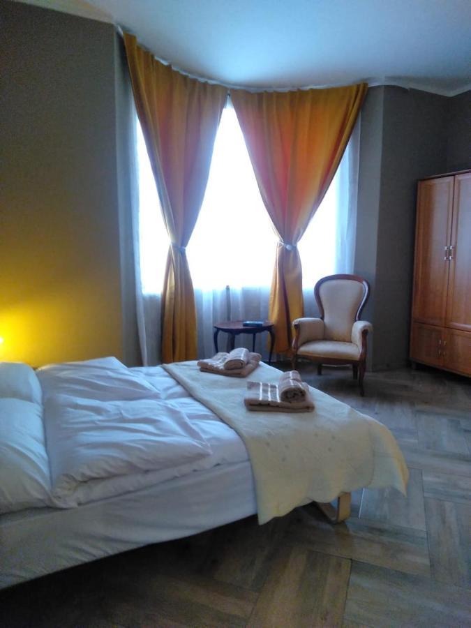 ילנייה גורה Sunny Bear Bed & Breakfast מראה חיצוני תמונה