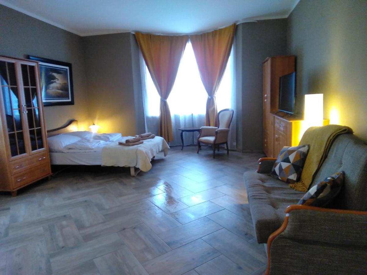 ילנייה גורה Sunny Bear Bed & Breakfast מראה חיצוני תמונה